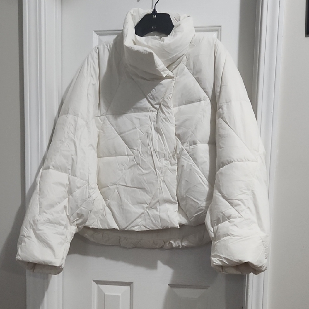 Women's Classic White Puffer Jacket